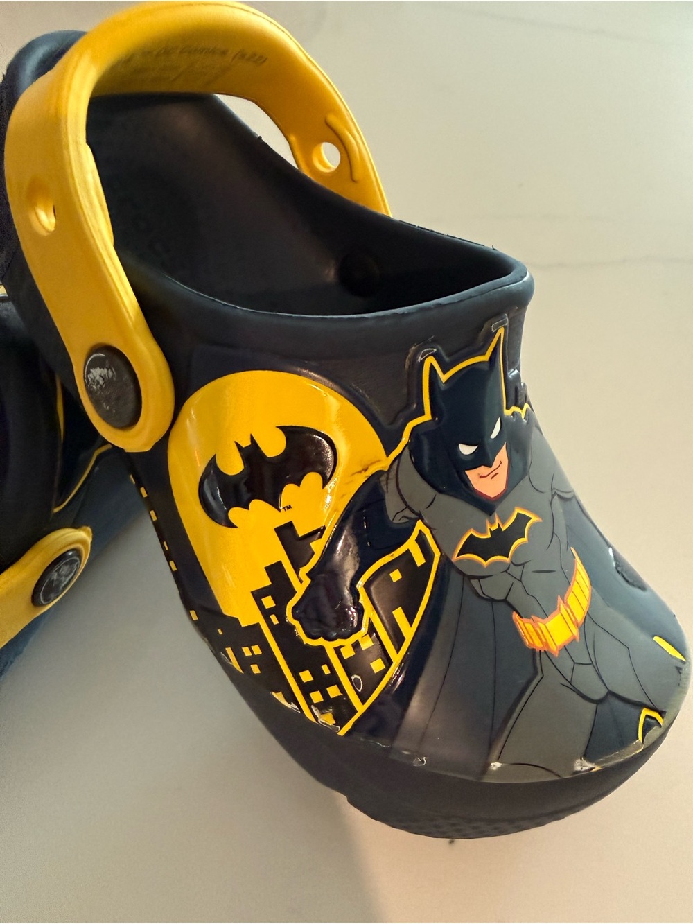 CROCS Kids Batman Clogs - Yellow & Black
